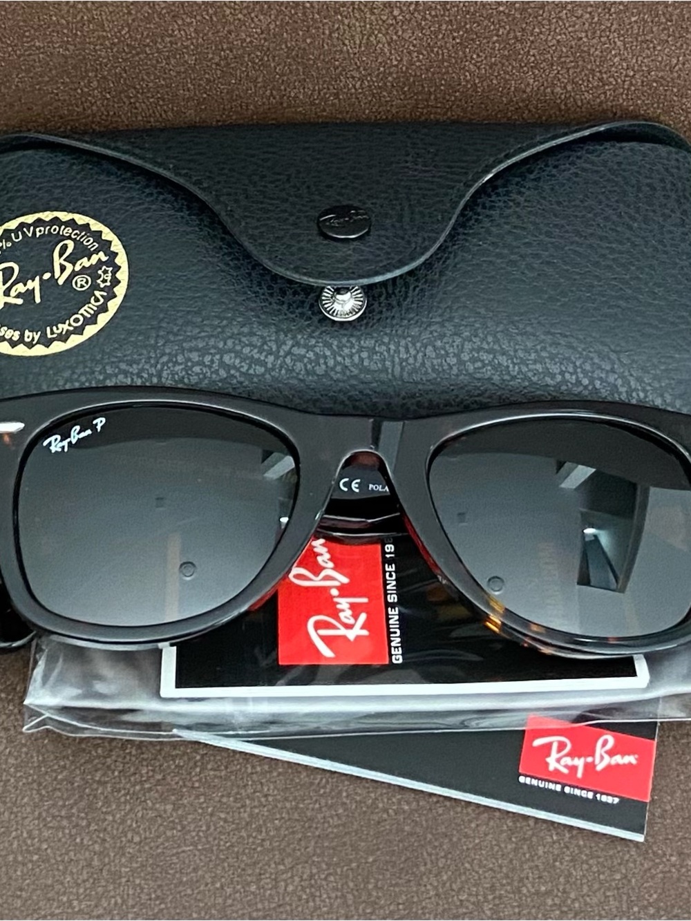 Ray-Ban Wayfarer Polarized Sunglasses